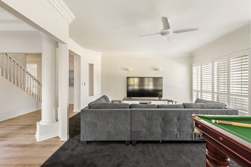 Photo - 2 Minnelli Place, Mcdowall QLD 4053 - Image 5