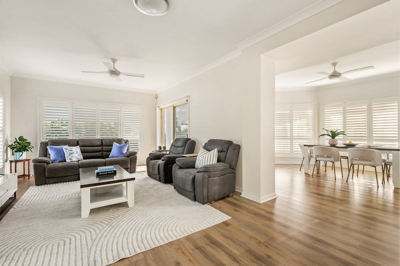 Photo - 2 Minnelli Place, Mcdowall QLD 4053 - Image 9