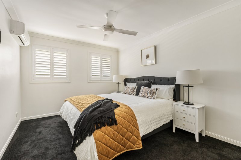 Photo - 2 Minnelli Place, Mcdowall QLD 4053 - Image 16