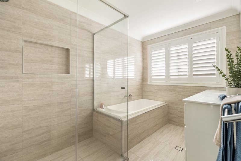 Photo - 2 Minnelli Place, Mcdowall QLD 4053 - Image 20