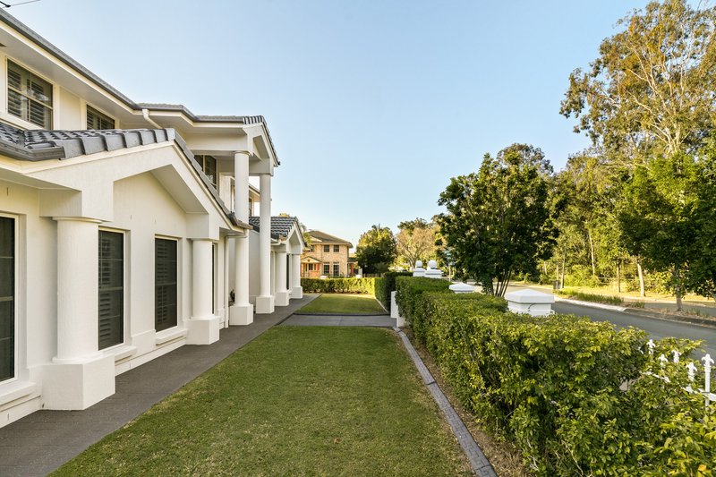 Photo - 2 Minnelli Place, Mcdowall QLD 4053 - Image 21