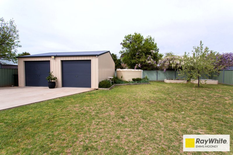 Photo - 2 Mirage Drive, Cowra NSW 2794 - Image 13