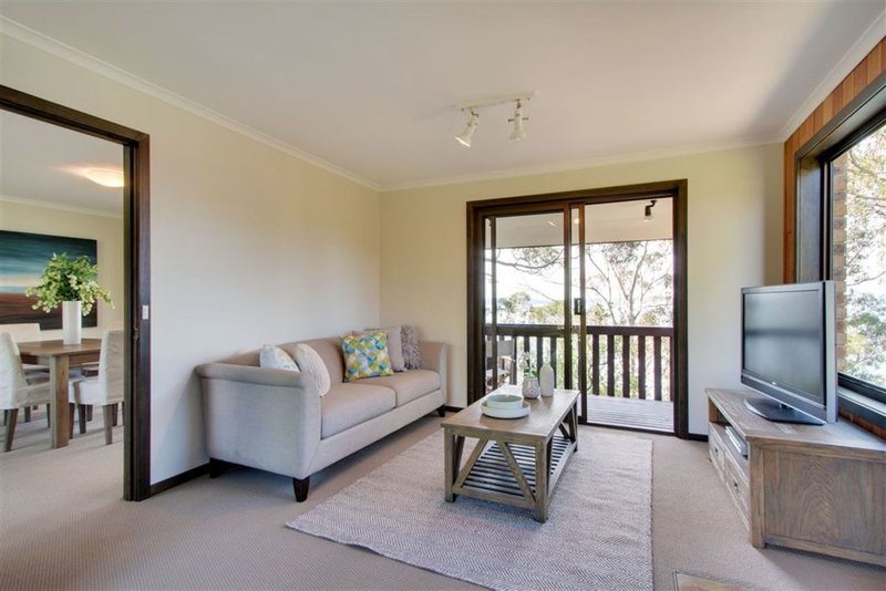 Photo - 2 Mirramar Park, Blackmans Bay TAS 7052 - Image 4