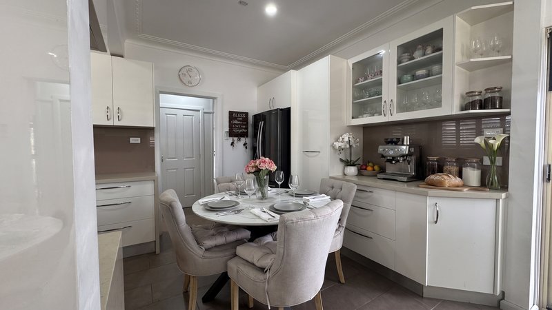 Photo - 2 Moira Crescent, St Marys NSW 2760 - Image 4