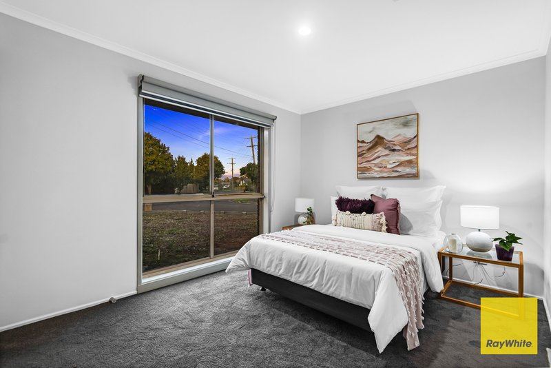 Photo - 2 Mokhtar Drive, Hoppers Crossing VIC 3029 - Image 14