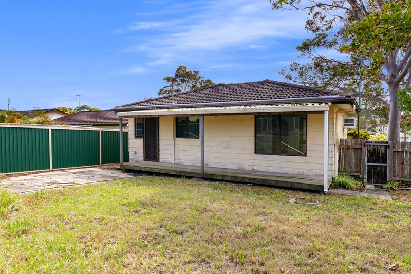 Photo - 2 Monash Road, Kanwal NSW 2259 - Image 5