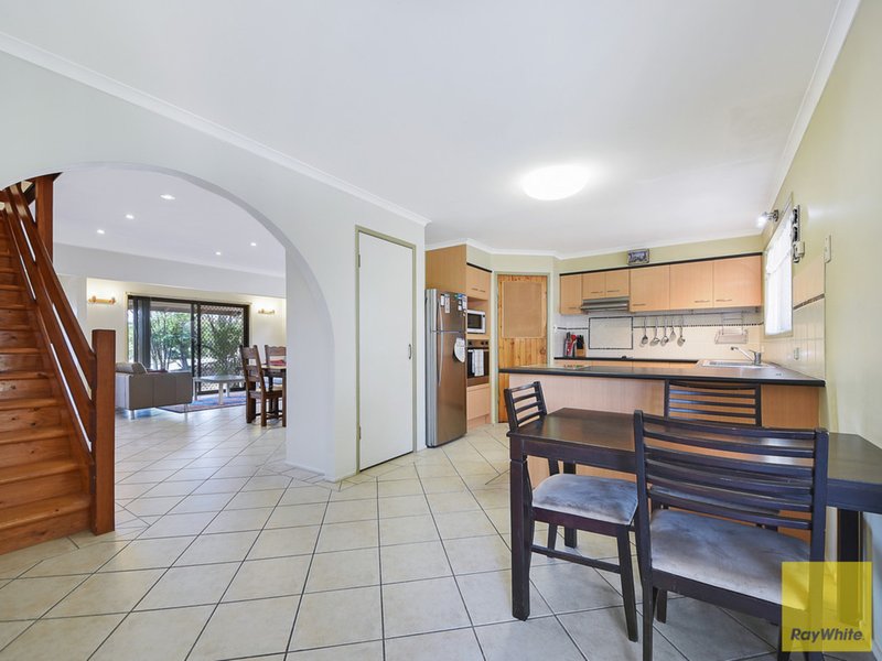 Photo - 2 Mongabarra Street, Bracken Ridge QLD 4017 - Image 4