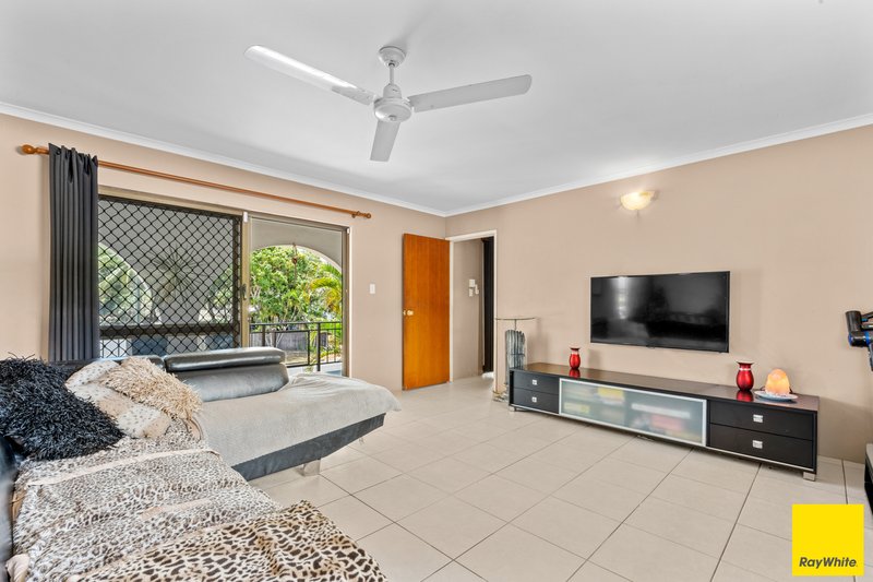 Photo - 2 Monica Close, Holloways Beach QLD 4878 - Image 4