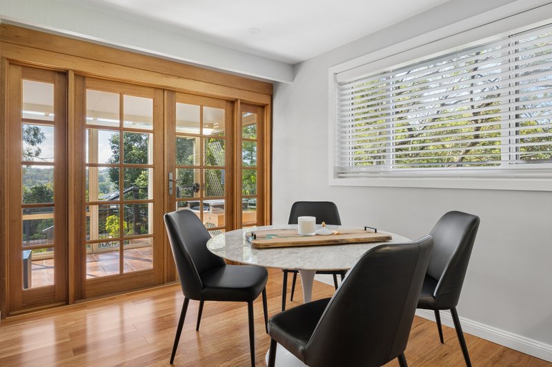 Photo - 2 Monteith Place, Baulkham Hills NSW 2153 - Image 6