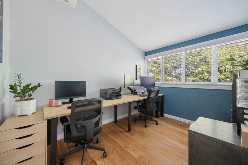 Photo - 2 Monteith Place, Baulkham Hills NSW 2153 - Image 8