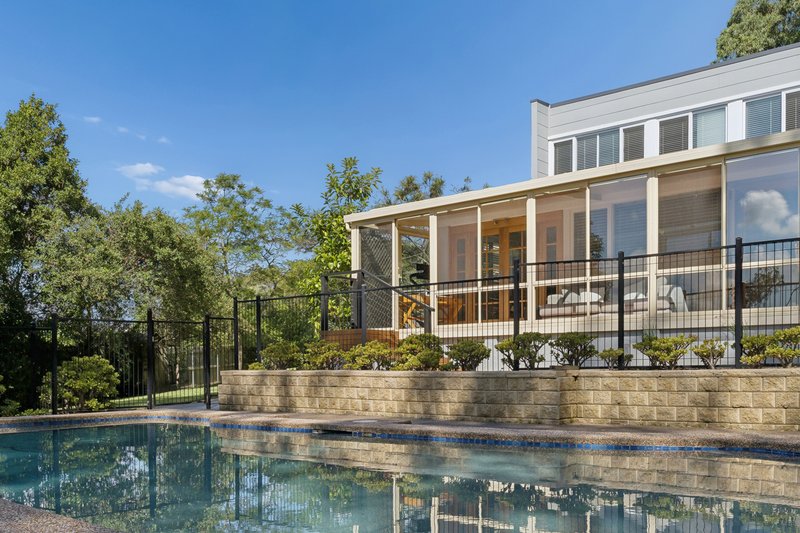 Photo - 2 Monteith Place, Baulkham Hills NSW 2153 - Image 18