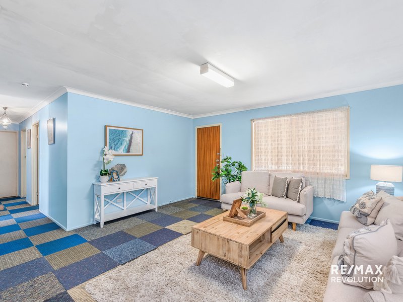 Photo - 2 Montreal Street, Wishart QLD 4122 - Image 4