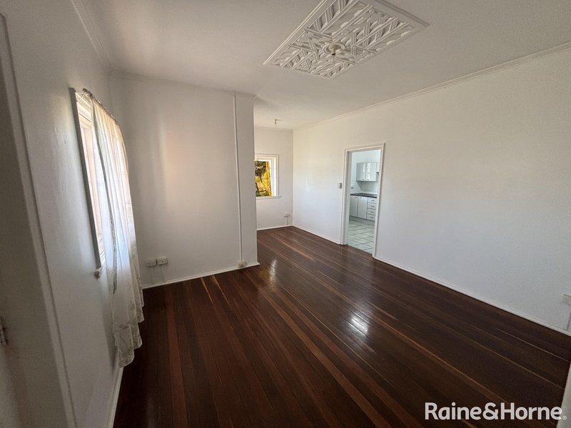 Photo - 2 Moonya Street, Kingaroy QLD 4610 - Image 3