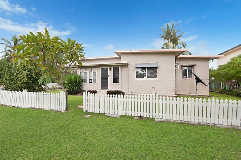 2 Moorina Street, Mundingburra QLD 4812