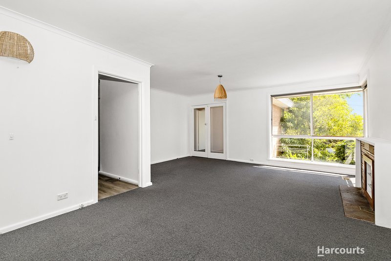 Photo - 2 Morang Avenue, Templestowe Lower VIC 3107 - Image 2