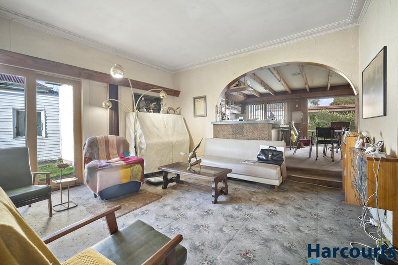 Photo - 2 Morres Street, Ballarat East VIC 3350 - Image 4