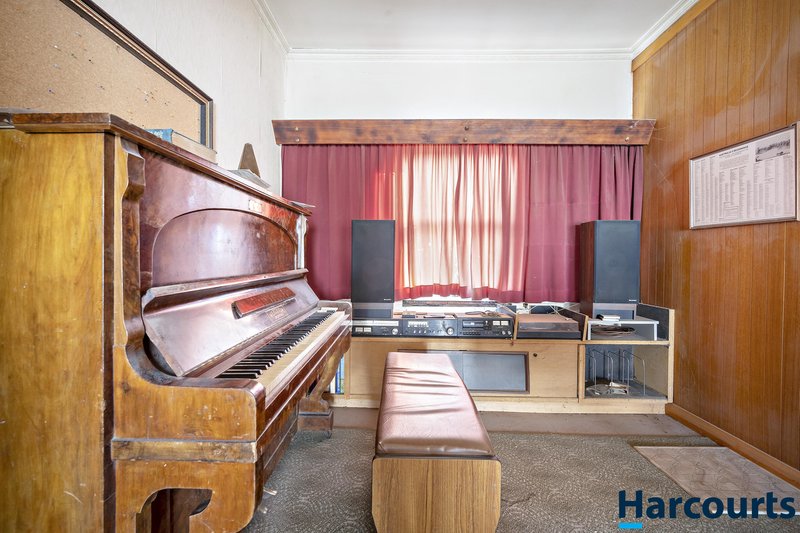 Photo - 2 Morres Street, Ballarat East VIC 3350 - Image 6