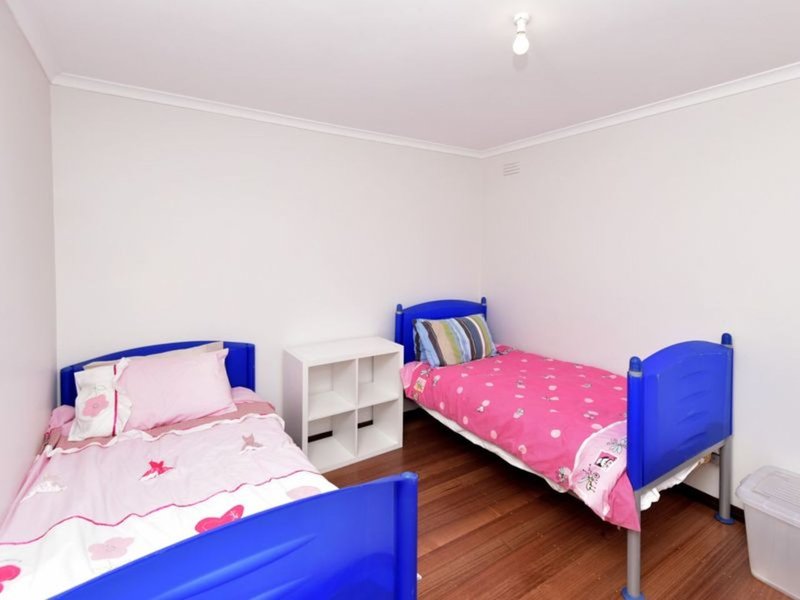 Photo - 2 Mouchemore Avenue, St Leonards VIC 3223 - Image 6