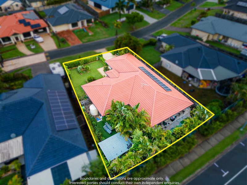 2 Mountain View Crescent, Mount Warren Park QLD 4207