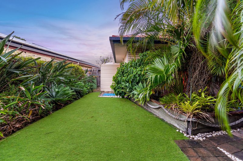 Photo - 2 Mountain View Crescent, Mount Warren Park QLD 4207 - Image 17