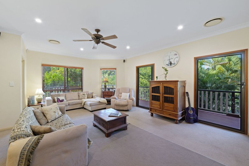 Photo - 2 Mountridge Close, Kiels Mountain QLD 4559 - Image 4