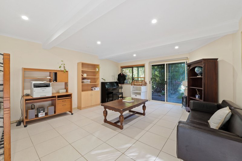 Photo - 2 Mountridge Close, Kiels Mountain QLD 4559 - Image 17