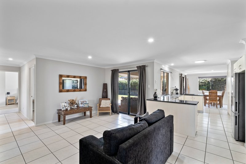 Photo - 2 Mowburra Place, Caloundra West QLD 4551 - Image 6