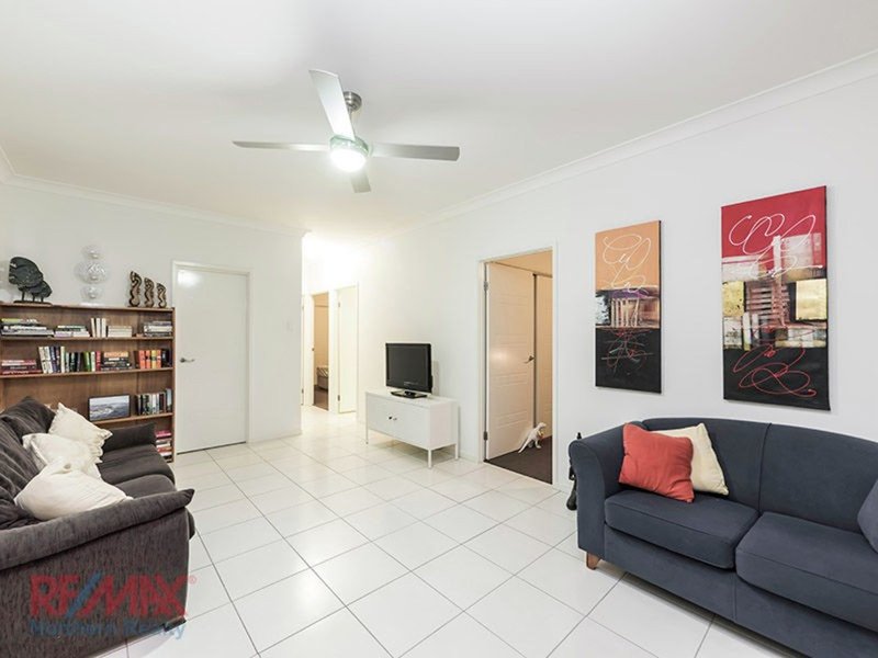 Photo - 2 Muir Court, Warner QLD 4500 - Image 8