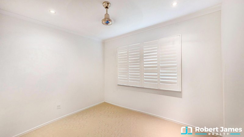 Photo - 2 Muirfield Crescent, Tewantin QLD 4565 - Image 12