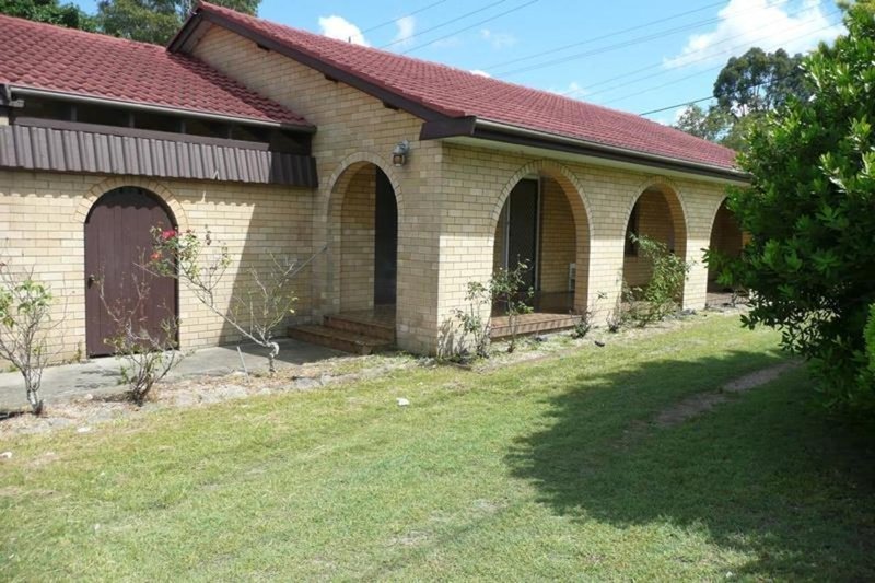 Photo - 2 Muldoon Street, Taree NSW 2430 - Image 2