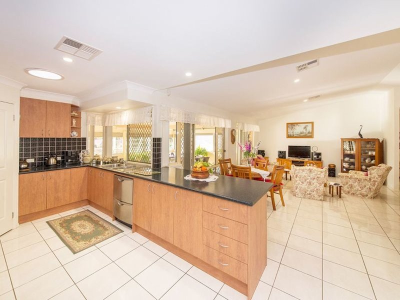 Photo - 2 Mullalone Place, Pampoolah NSW 2430 - Image 2