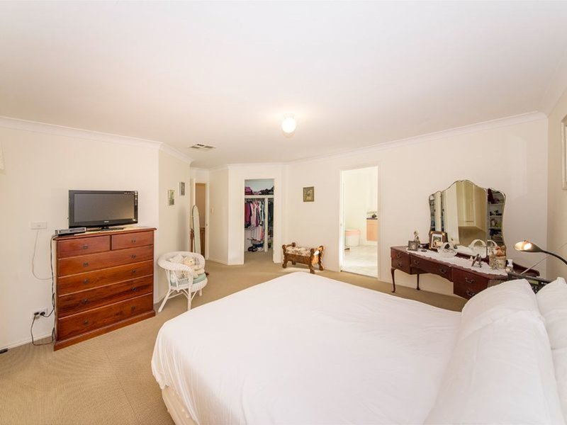 Photo - 2 Mullalone Place, Pampoolah NSW 2430 - Image 9