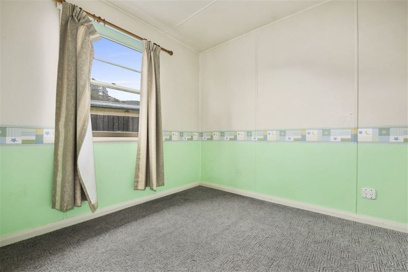 Photo - 2 Murray Street, Queenstown TAS 7467 - Image 8