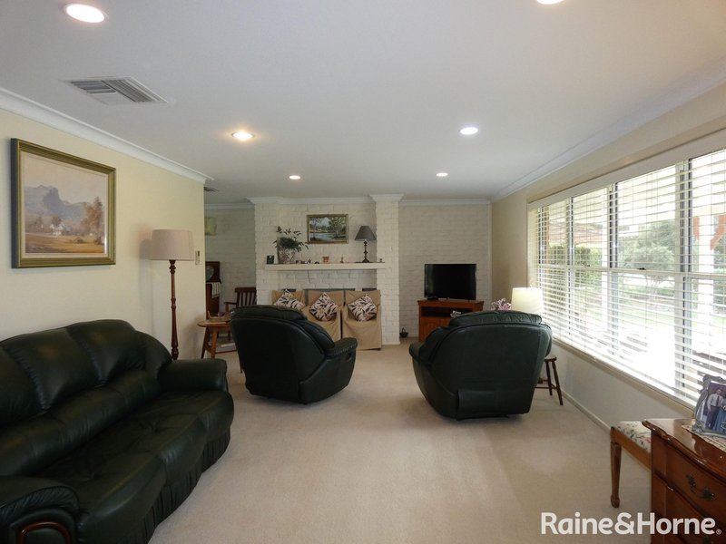 Photo - 2 Myall Place, Moree NSW 2400 - Image 2