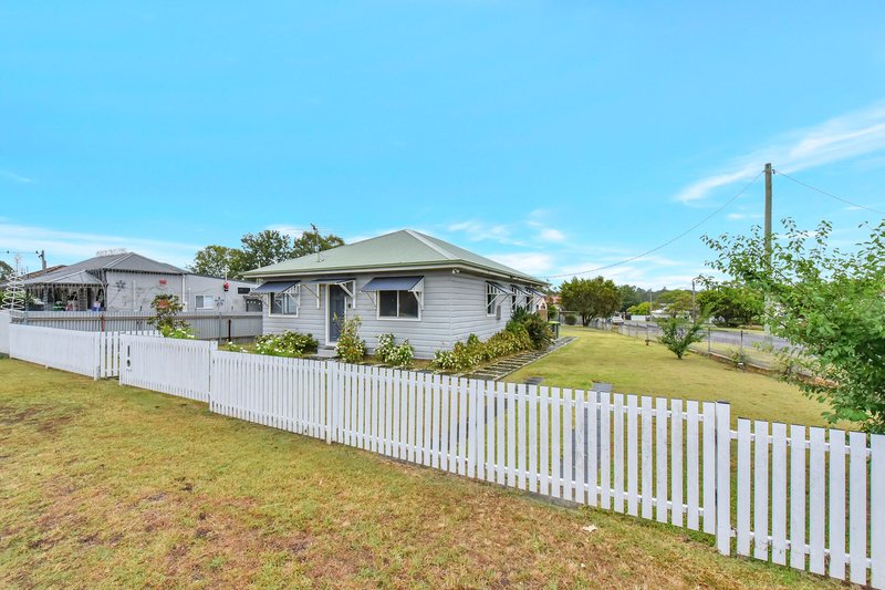 Photo - 2 Myra Street, Cessnock NSW 2325 - Image 10