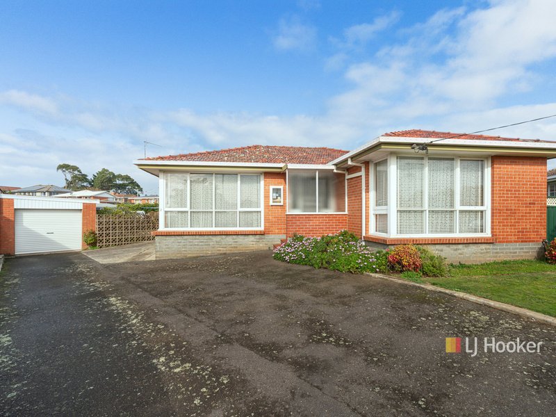 Photo - 2 Myrtle Court, Devonport TAS 7310 - Image 1