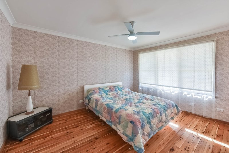 Photo - 2 Myrtle Creek Avenue, Tahmoor NSW 2573 - Image 6