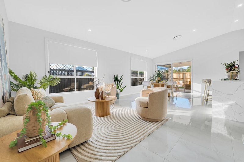 Photo - 2 Nambucca Street, South Maclean QLD 4280 - Image 7