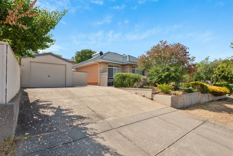 2 Nanette Road, Valley View SA 5093