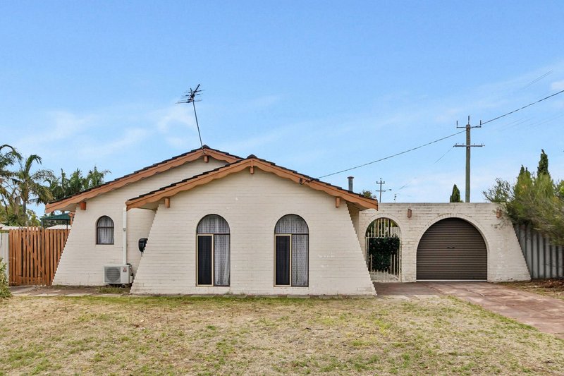 Photo - 2 Nannatee Way, Wanneroo WA 6065 - Image 1