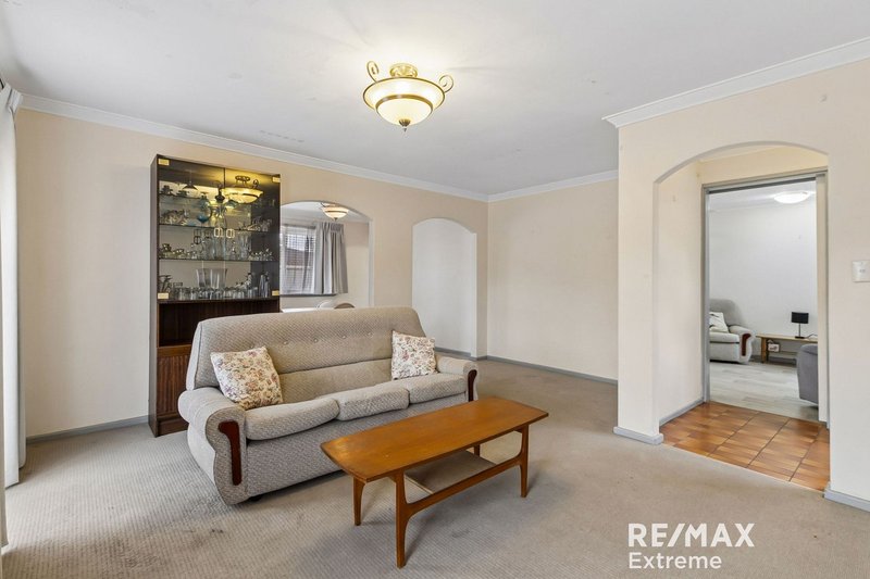 Photo - 2 Nannatee Way, Wanneroo WA 6065 - Image 4