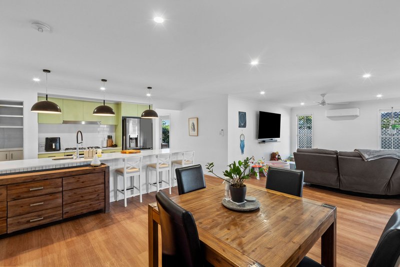 Photo - 2 Narran Street, Jimboomba QLD 4280 - Image 5
