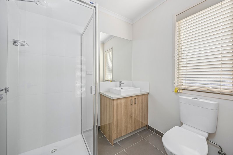 Photo - 2 Nathanael Place, Ballarat East VIC 3350 - Image 10