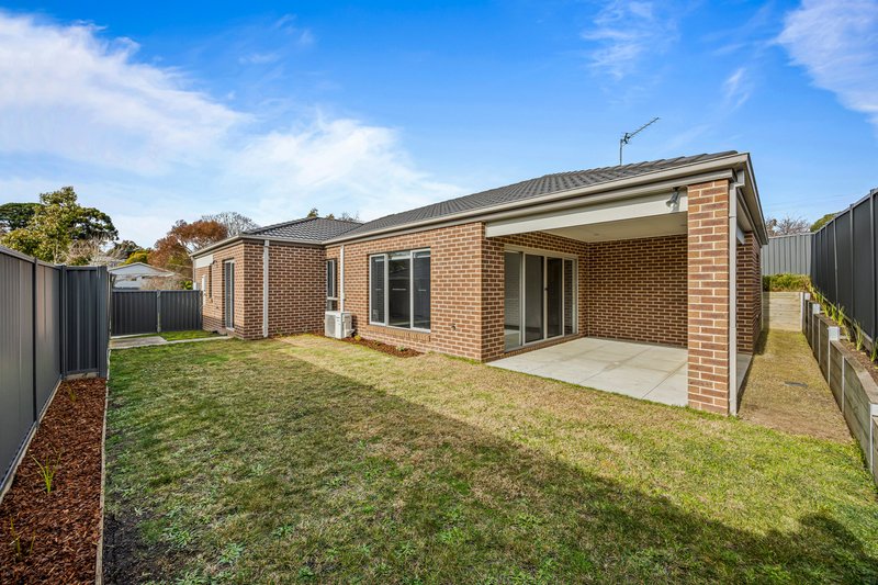 Photo - 2 Nathanael Place, Ballarat East VIC 3350 - Image 13