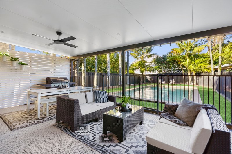 Photo - 2 Nerang Avenue, Terrey Hills NSW 2084 - Image 2