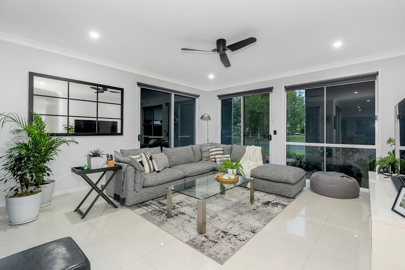 Photo - 2 Nerida Lane, Coomera QLD 4209 - Image 7