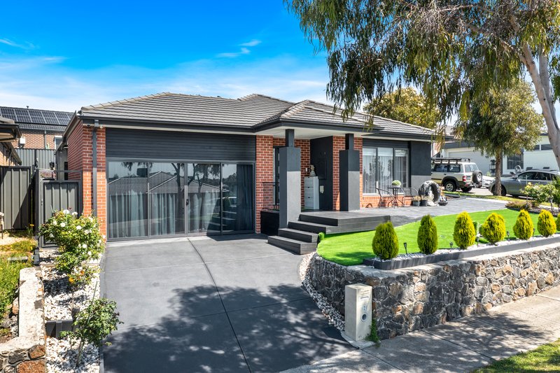 2 Nethercote Street, Craigieburn VIC 3064