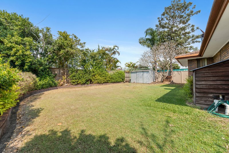 Photo - 2 Nicolson Court, Mermaid Waters QLD 4218 - Image 4