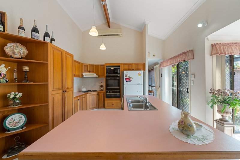 Photo - 2 Nicolson Court, Mermaid Waters QLD 4218 - Image 7