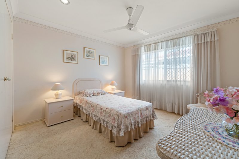 Photo - 2 Nicolson Court, Mermaid Waters QLD 4218 - Image 17